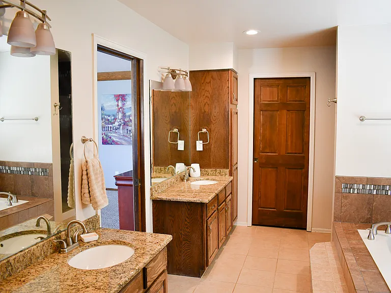 1020 Point Of The Pines Dr — Photo 43