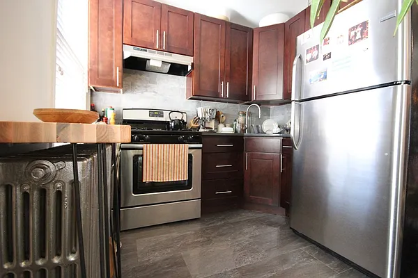 Rented by Bold New York | media 8