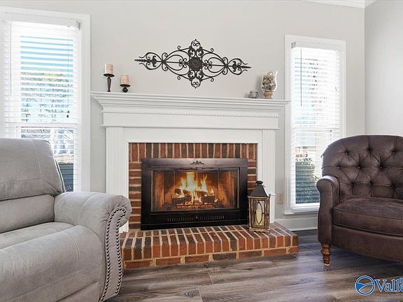 5th image of 2414 Johnstone Cir SE