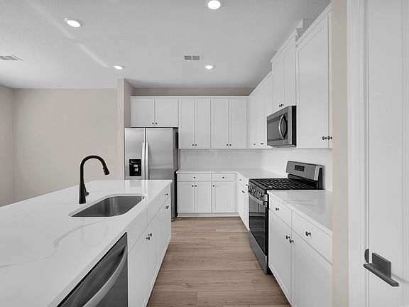 The Tomoka offers stainless steel appliances included for chefs of all levels.