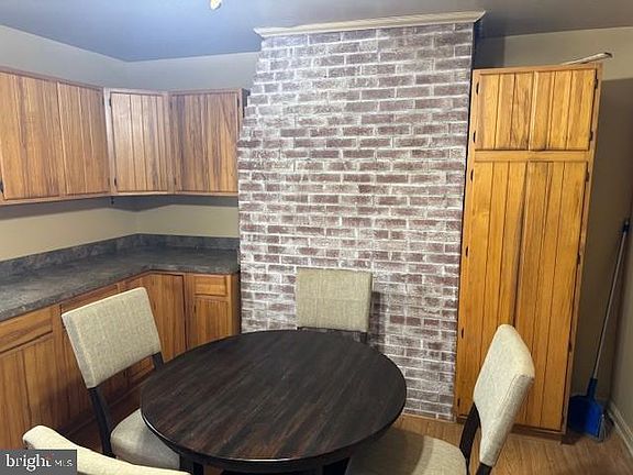 4th image of 9285 Old Stagecoach Rd