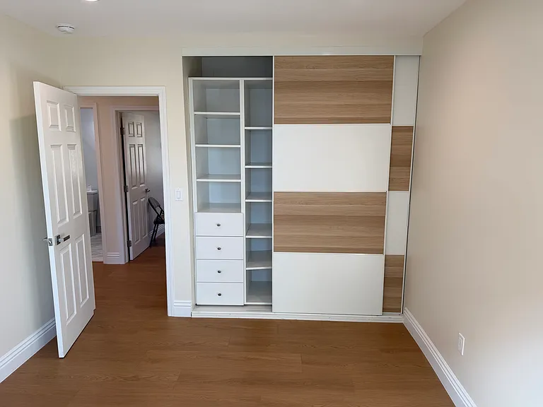11575 Garrick Ave — Photo 14