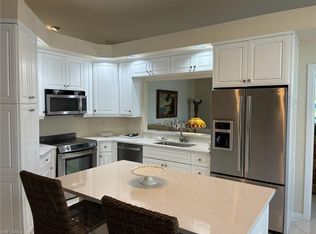 163 Vista Ln, Naples, FL 34119