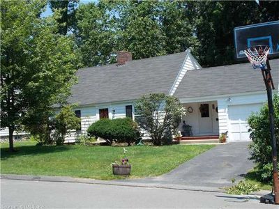 226 Gaylord Dr, Waterbury, CT, 06708