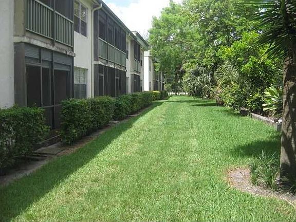 5th image of 4114 NW 88th Ave APT 104