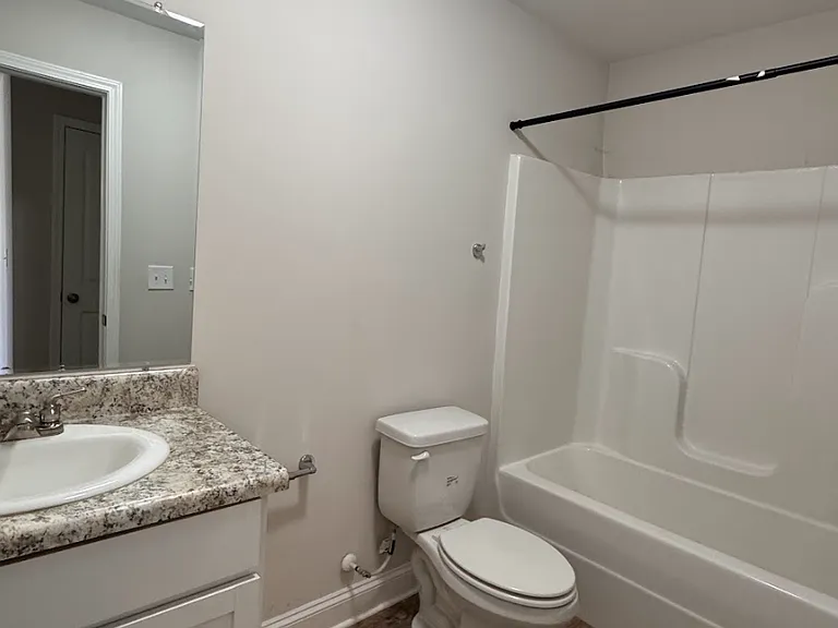 200 Walnut Hill Dr #D — Photo 11