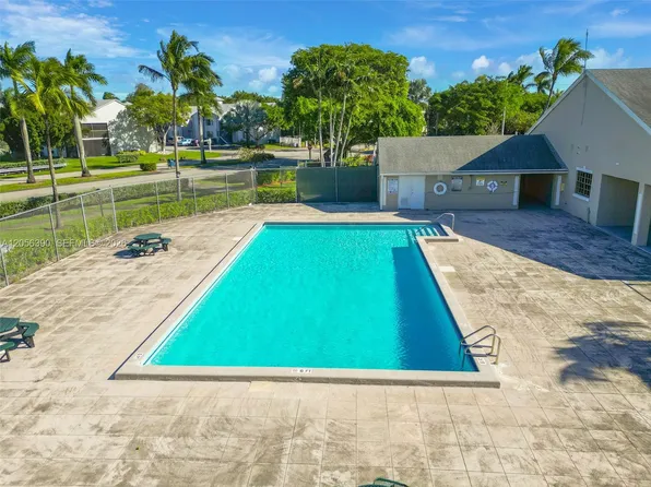 1400 Jefferson Dr #1400B, Homestead, FL 33034