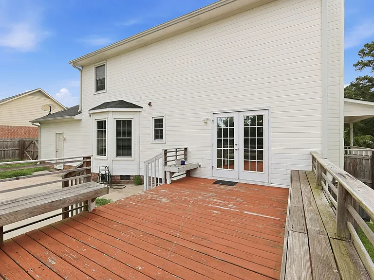 6824 Saint Julian Way — Photo 34