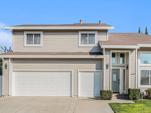 1295 Willow Lake Rd, Discovery Bay, CA 94505