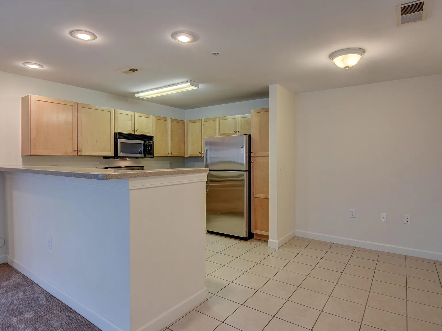 2 bed, 2.0 bath, $1,475 — Photo 4