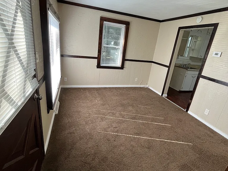 31709 Grove St — Photo 3