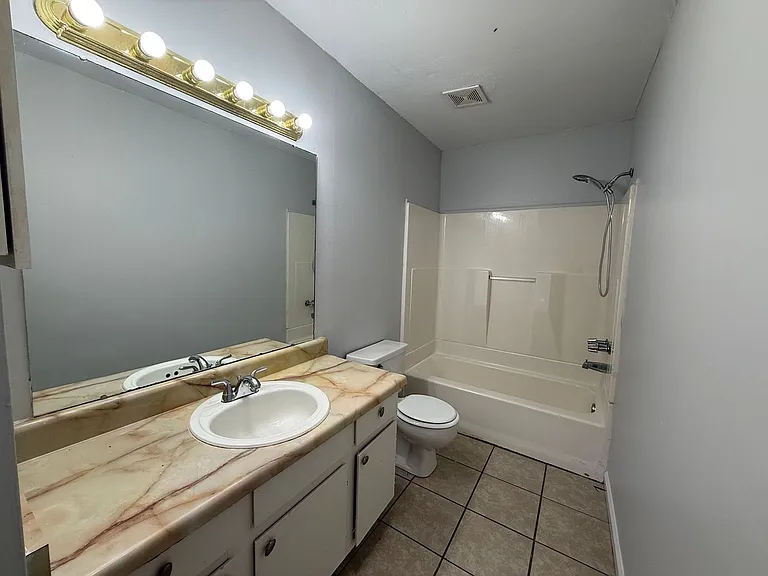 2808 Villa Woods Cir — Photo 17