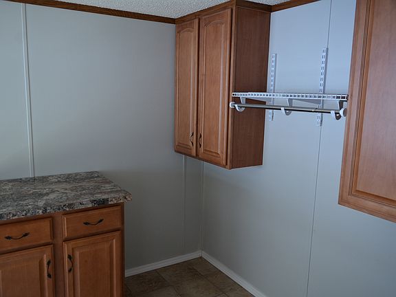 Extra Room off kitchen