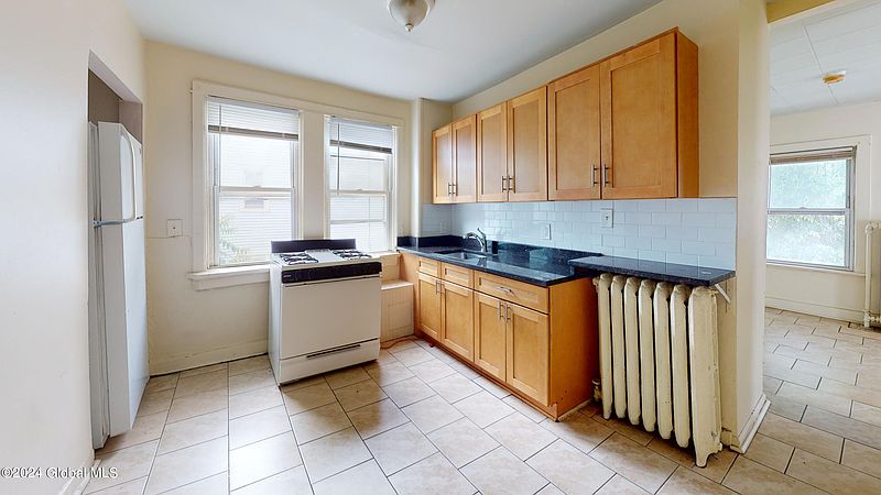 3rd image of 126 Spring Street