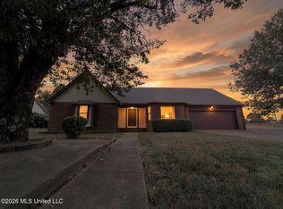 7211 Grove Park Rd, Olive Branch, MS 38654