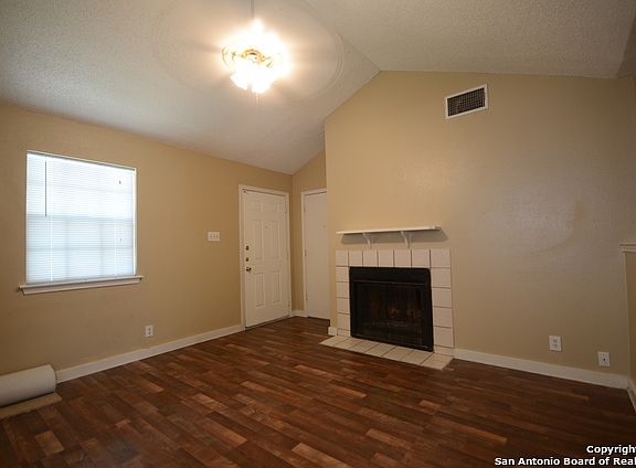 3rd image of 7422 Alverstone Way