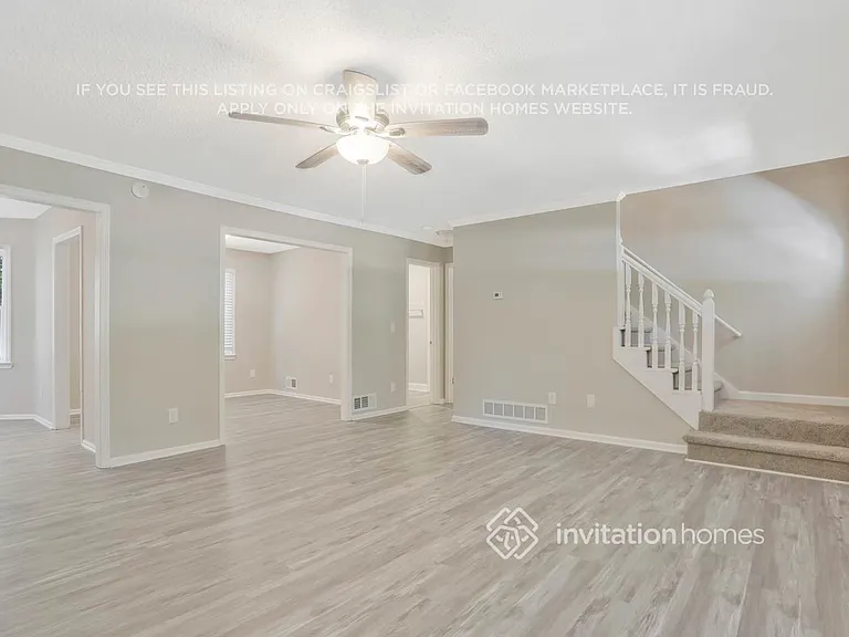 306 Lake Swan Ct — Photo 5