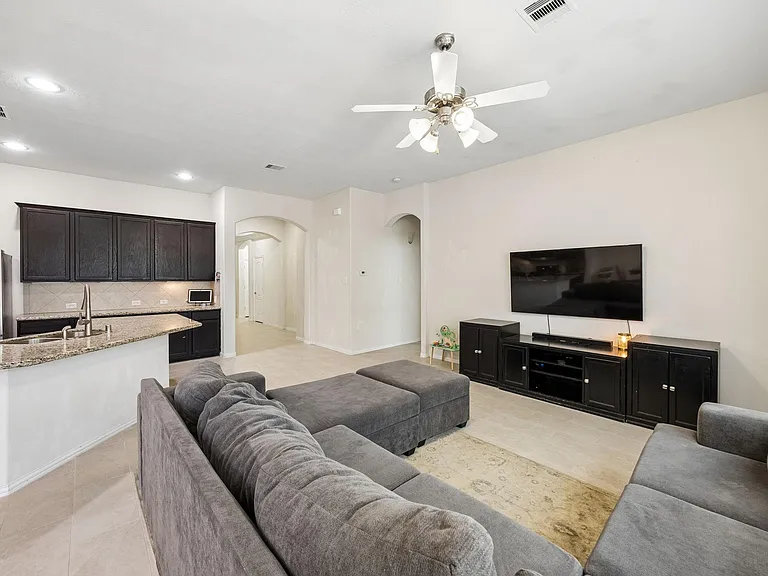 24631 Forest Hiker Ct — Photo 3