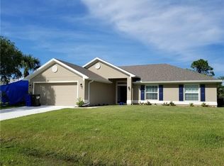 462 Quarry Ln, Sebastian, FL 32958