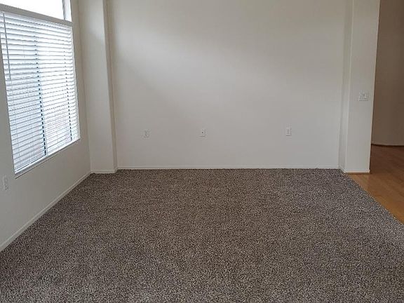 4th image of 26694 Tropicana Dr