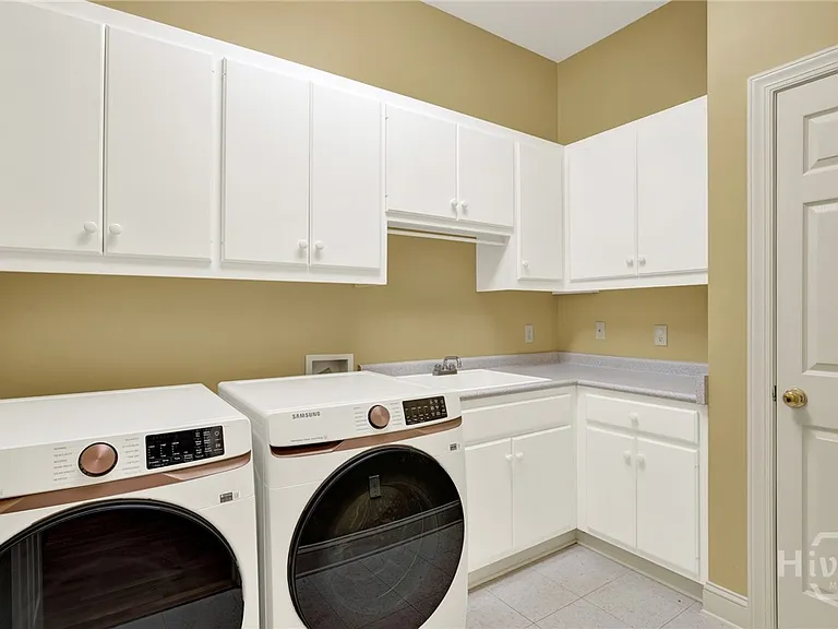 2 Wakefield Pl — Photo 23