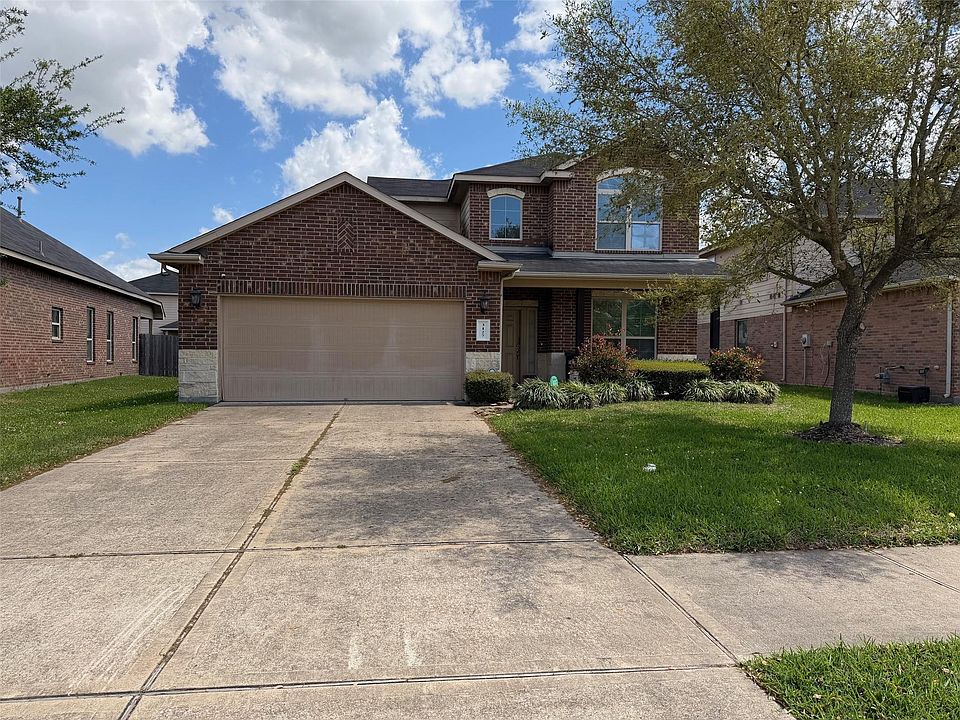 1st image of 3127 Cambridge Falls Dr
