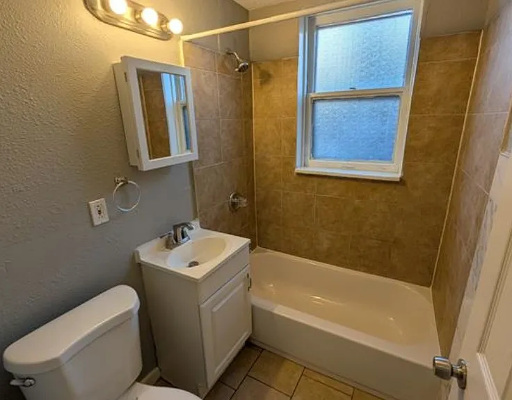 4006 Keokuk St #2F — Photo 8