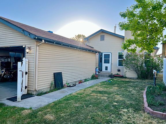 2nd image of 3038 S Arthurs Ct