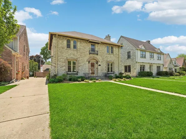 8849 Jackson Park BOULEVARD, Wauwatosa, WI 53226