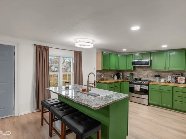 116 Thomas St, Oil City, LA 71061