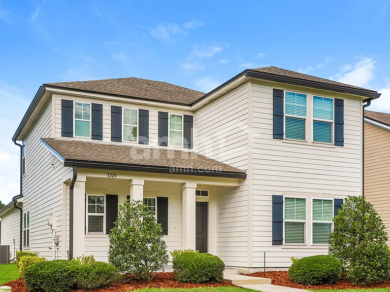 3229 Roundabout Dr — Photo 1