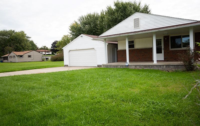 1st image of 755 Porter Ave