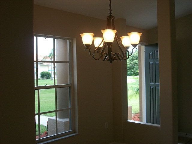 1st image of 5 Burnley Pl