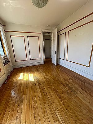 3rd image of 80 Edgecombe Ave #14