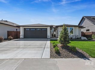 6765 N Willowside Ave, Meridian, ID 83646