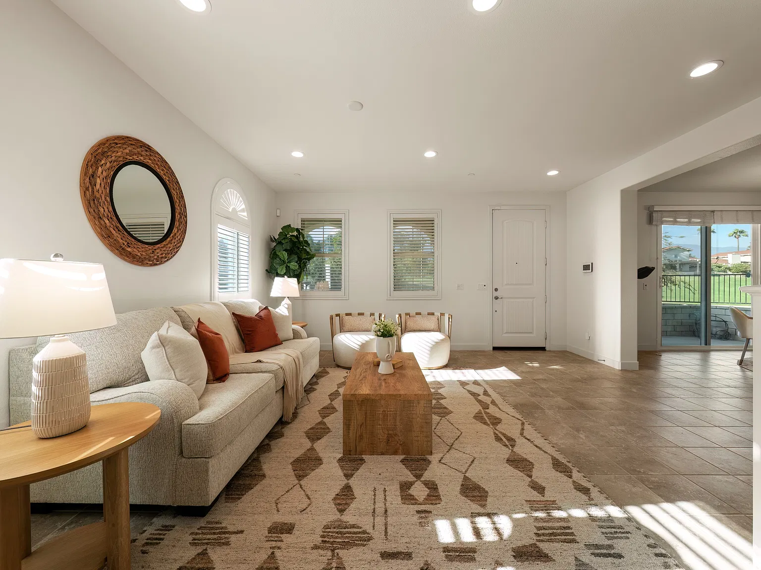 3 bed, 2.5 bath, 2058 sqft, $3,800 — Photo 3