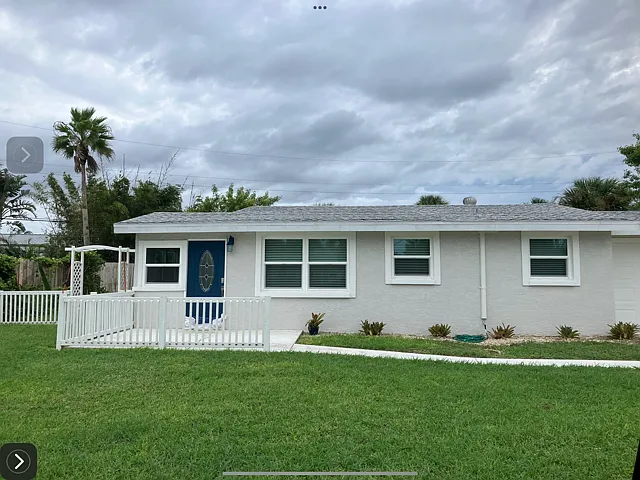 11 Ocean Breeze Cir — Photo 1