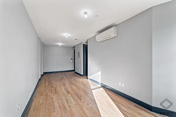 Rented by ERNY LLC | media 3