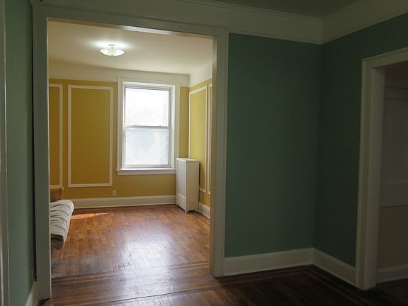 3rd image of 6409 39th Ave APT 01