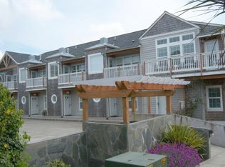 325 NW Coast St UNIT C, Newport, OR 97365