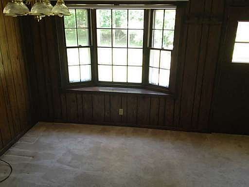3rd image of 509 Concord Woods Dr SE