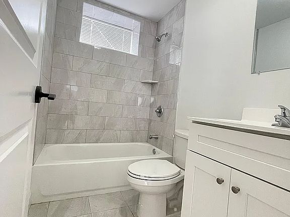 4th image of 546 Sinclair Ave #1A
