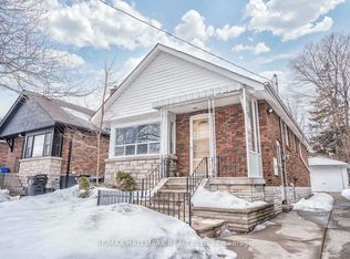 18 Roblin Ave, Toronto, ON M4C3P8