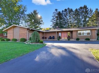 965 Oak Dale Dr, Xenia, OH 45385