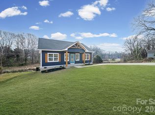 412 S Hill St, Gastonia, NC 28052