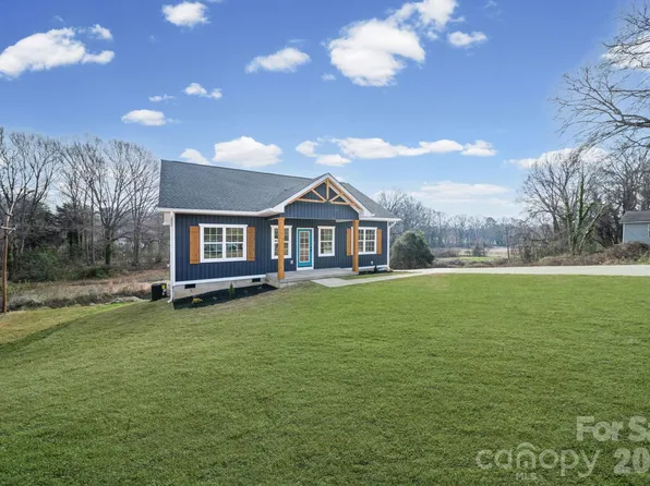 412 S Hill St, Gastonia, NC 28052