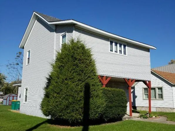 560 E Division St #1, Coal City, IL 60416