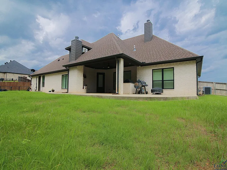 140 Lilly Lue Ln — Photo 34