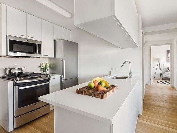 4th image of 448 W 167th St APT 4E