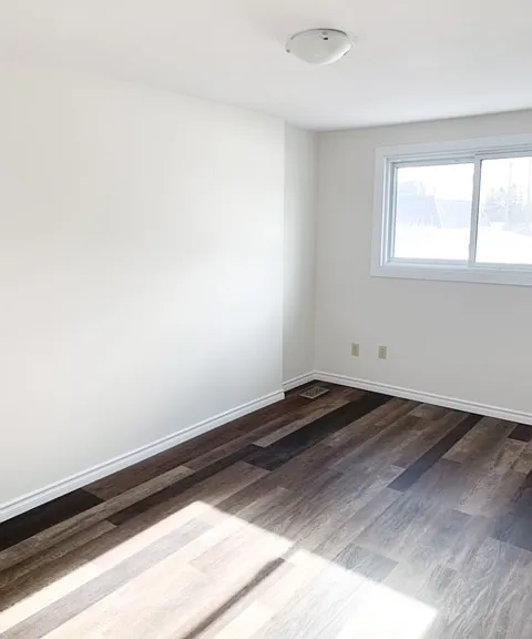 217 Admiral Dr — Photo 6